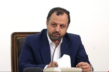 طرح ممنوعیت استفاده از دلار برای اشخاص ایرانی در دستور کار وزارت اقتصاد