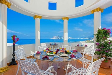 ۶ شب سفر با تور ارزان آلانیا چند؟ + جدول قیمت