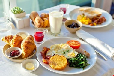 صبحانه نخورید آلزایمر می گیرید + مواد مفید برای عملکرد مغز