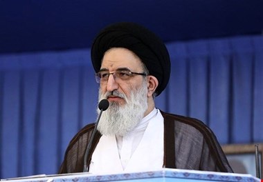 خطیب جمعه کرج: کاهش ۷۰ درصدی نرخ باروری نشان دهنده دسیسه های بزرگ است
