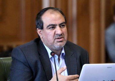 من و خانواده ام هم در ترافیک ناشی از برف درگیر بودیم / متاسفانه امروز جهت انتقادها تنها به سمت کسانی است که شبانه روز تلاش می کنند