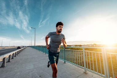 ۹‌ روش‌ کاربردی برای یک پیاده روی اصولی و سرعت چربی سوزی در بدن