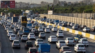 ورودیهای تهران در ترافیک غرق شد
