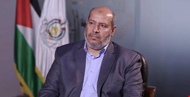 خلیل الحیه بر پیکر فرزند شهیدش نماز میت اقامه کرد