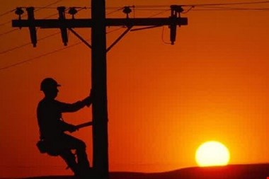 توانیر هشدار داد؛ روزهای داغ و سخت شبکه برق ادامه دارد
