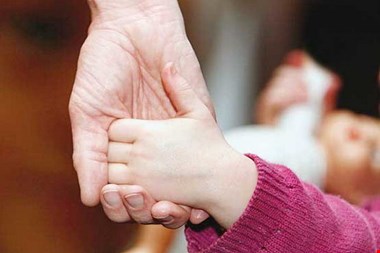 واگذاری فرزندخواندههای بیمار و بالای ۵ سال سن به خانوادههای متقاضی در کمتر از ۴۵ روز