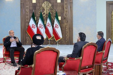 پزشکیان: جنگ طلب نیستیم اما با قدرت جلوی متجاوز میایستیم