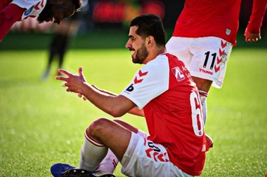 عزتاللهی با وایله به تیم منتخب رسید