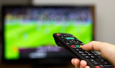 پخش زنده دیدار پرسپولیس و ۵ فوتبال اروپایی
