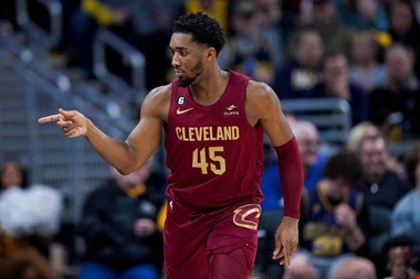 نتایج بازیهای بامداد جمعه NBA/ پیروزی کلیولند در۰.۰۷ ثانیه پایانی