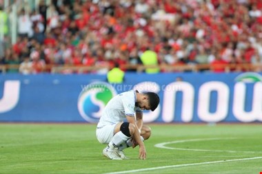 ناباوری گلگهریها از اتفاقات ورزشگاه آزادی (عکس)