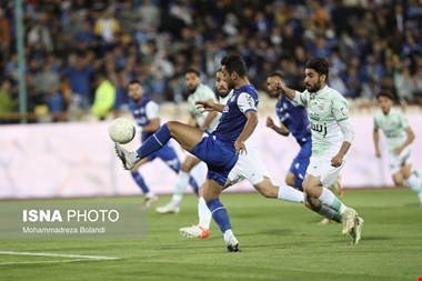 استقلال مانند فوتبال روز دنیا هجومی بازی میکند