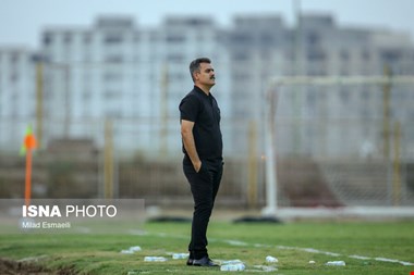 این سرمربی دچار تردید نشده است/ پورموسوی : ۱۰ بار دیگر هم همین بازیکنان را انتخاب میکنم