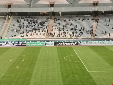 سکوهای خالی و قهر هواداران استقلال؛ خط و نشان برای سرمربی پرتغالی