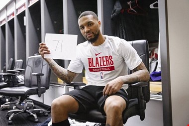 یک عملکرد تاریخی دیگر در NBA+ فیلم