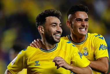 خرید جدید استقلال وارد تهران شد