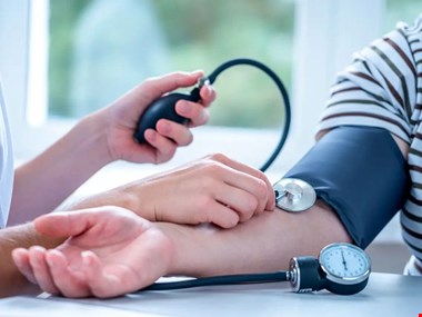 چگونه فشار خون را کنترل کنیم؟