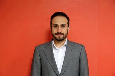 نتیجه مدیریت عشقی امام صادقی ها در بورس / بازارگردان ها و شرکت ها را مجبور کرده اند فقط فروشنده باشند
