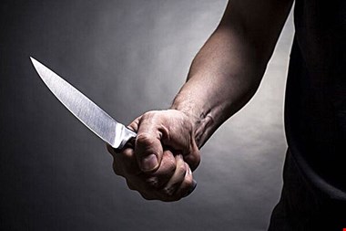حمله با چاقو به یک بسیجی در شهریار + عکس