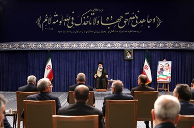 هر تصمیمی می‌خواهید در زمینه اقتصاد بگیرید / مهمترین شاخص خنثی‌سازی تحریم‌ها، کاهش تورم است