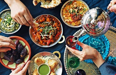 مصرف این غذاها در ماه رمضان ممنوع + جدول