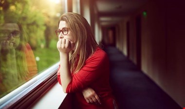 فکر کردن به گذشته ممنوع! / مرور خاطرات چطور باعث بیماری میشود؟