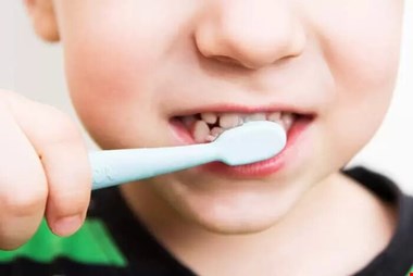 دودوتا یادت نره؛ روزی دو بار مسواک، هر بار دو دقیقه