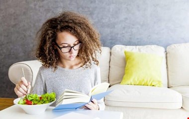 روز امتحان این خوراکی های خوشرنگ و خوشمزه را بخورید