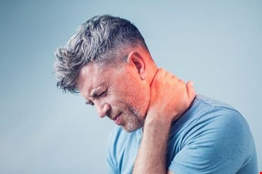 آرتروز گردن؛ فراتر از یک درد ساده