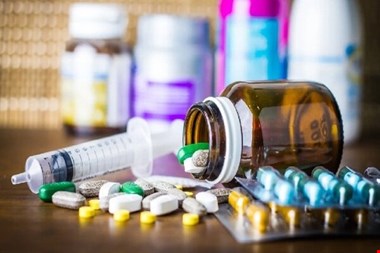 نابسامانی در تأمین ارز دارو و منابع سلامت پذیرفتنی نیست