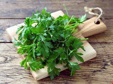 از این سبزی کلسیم ساز در سبزی خوردن غافل نشوید