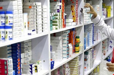 نامه اعتراضی به تامین اجتماعی؛ داروخانه ها توان خدمت ندارند