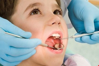 رفلاکس معده چگونه دندانها را تهدید میکند