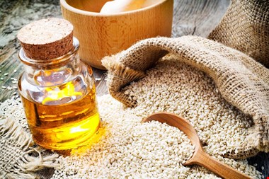باخوردن این دانههای ریز و خوشمزه کچل نخواهید شد!