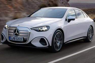 ترکیب هوش مصنوعی و سرعت؛ بررسی مشخصات فنی بنز C 400 الکتریکی