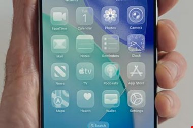 قابلیت Liquid Glass در iOS 26.1؛ اپل گزینه‌ای جدید برای حذف شفافیت معرفی کرد