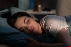 بی‌خوابی مزمن تا چه حد پیری مغز را تسریع می‌کند؟