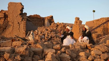 زمین لرزه افغانستان تاکنون ۲۲۰۰ کشته برجای گذاشته است