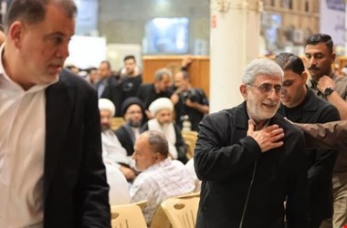 حضور سردار قاآنی در مجلس ترحیم همسر آیت‌الله سیستانی در نجف اشرف