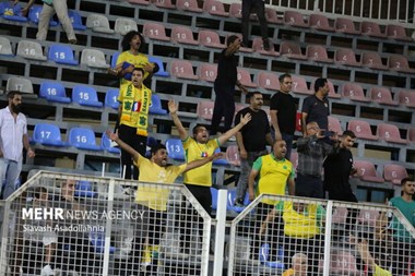 مربی صنعتنفت آبادان: استرس بازیکنان مانع برد شد
