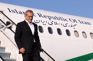  رئیسجمهور وارد بندرعباس شد