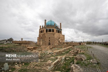 آرامگاه کشف شده در سلطانیه متعلق به «اولجایتو» نیست