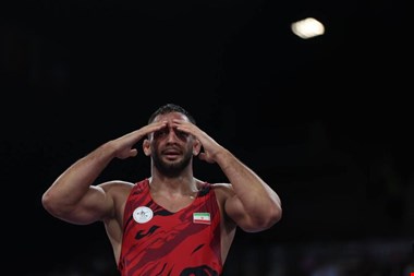 کار بزرگ آذرپیرا برابر تاجدینوف؛ نماینده ایران فینالیست شد