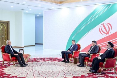قاب گفتگوی پزشکیان از کلیشه خارج شد؟؛ حضور افرادی که نبض جامعه نبودند