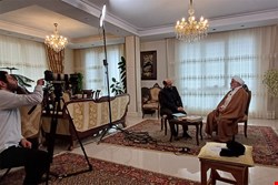 مفاخری که تاکنون با صداوسیما مصاحبه نداشتند؛ ایده «آیینه عمر» چه بود؟