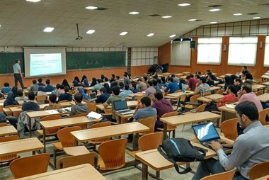 نخستین جلسه کارگروه هماهنگی فراخوان جذب هیئت علمی برگزار شد
