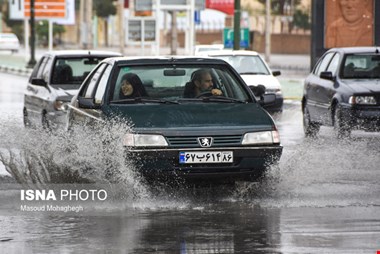 بارش باران و احتمال آبگرفتگی معابر در ۱۵ استان/  احتمال وقوع توفان شن در شرق کشور