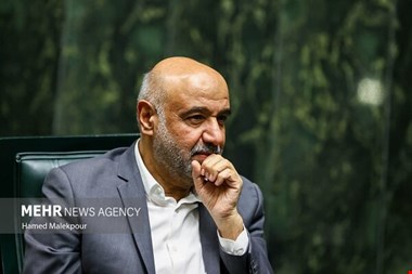 میدری به مجلس نیامد؛ کارت زرد نمایندگان به وزیر کار