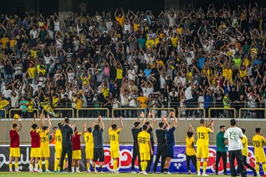 باشگاه فجر شهید سپاسی از هواداران این تیم عذرخواهی کرد