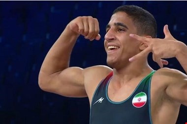 رحمان عموزاد با اقتدار حریف آمریکایی را درهم کوبید